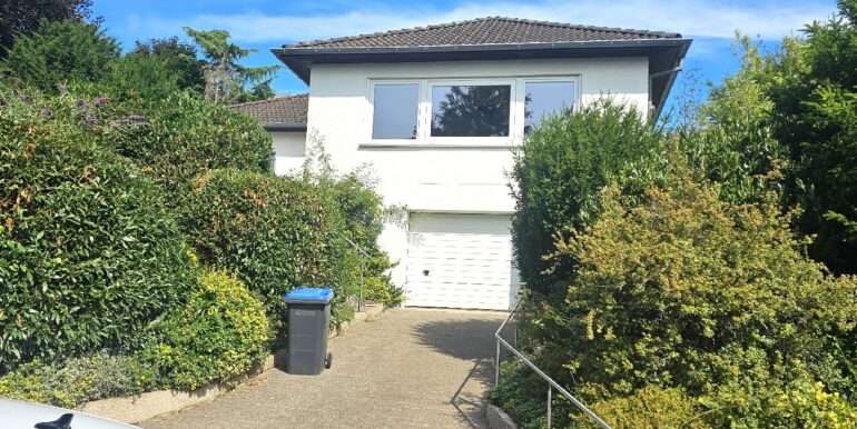 Hausansicht Straßenseite