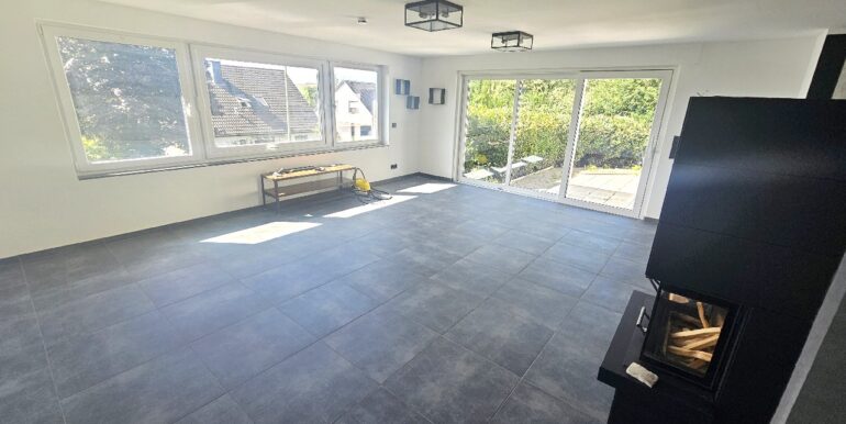 mit Zugang zur Terrasse