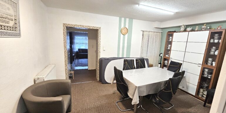 Esszimmer mit Blick Wohnzimmer