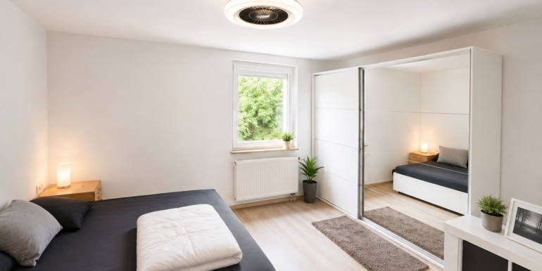 Schlafen 2 Haus rechts OG1