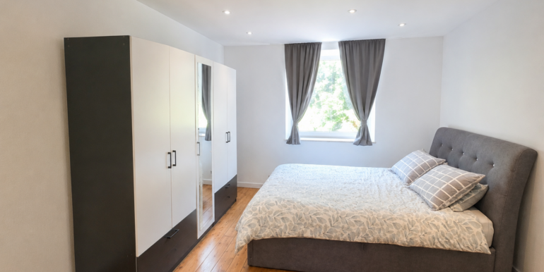 Schlafen Haus rechts EG