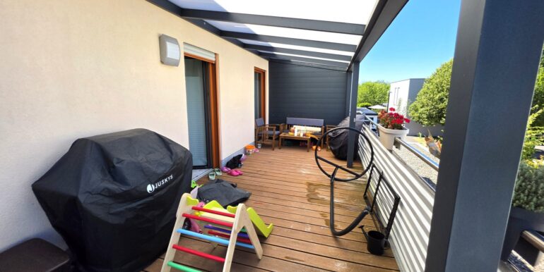 überdachter Balkon OG