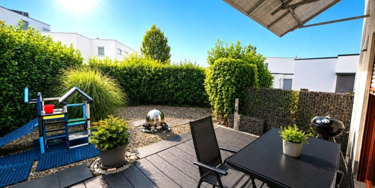 Terrasse 1 EG